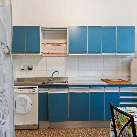Simplistic In Near Town Centre * Gênes